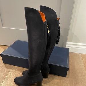 BNWT Fairfax & Favor Amira heeled boots, Navy, Size 37.